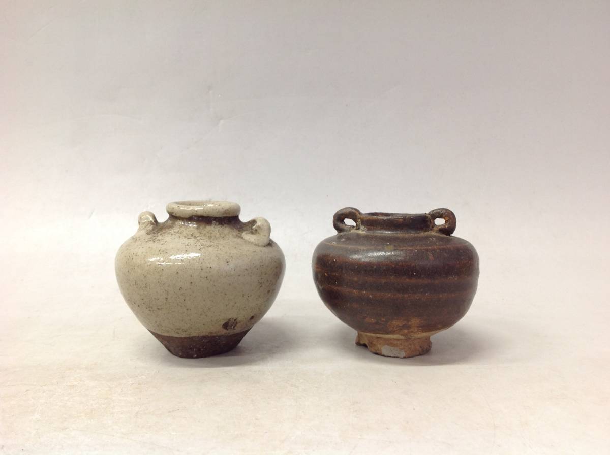 タイ・骨董】宋胡録（スンコロク）白釉 小壺（1301年~1600年） タイ