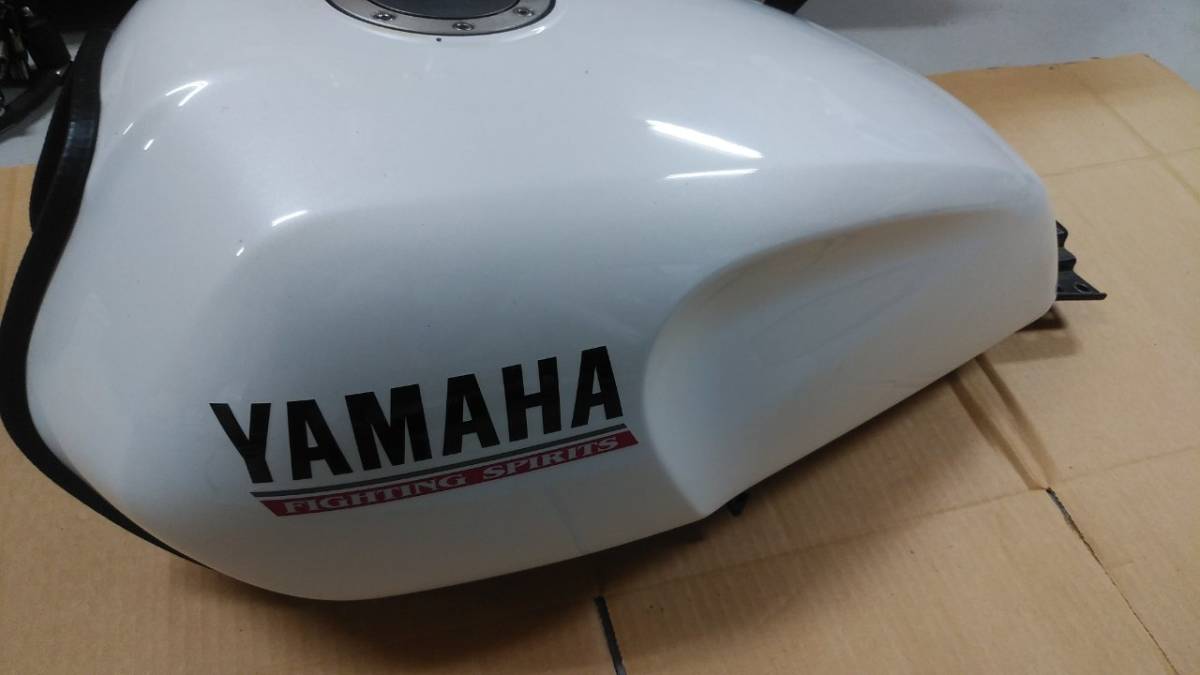 xjr400 4hm タンク XJR400 4HM タンク 202ブラック鏡面仕上げ YAMAHA