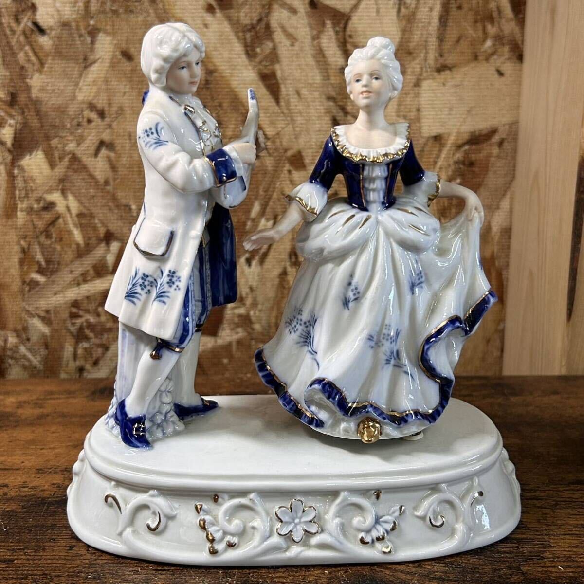 ドマン / Demain ☆ 陶器人形 / 男女ペア / かたらいペアー