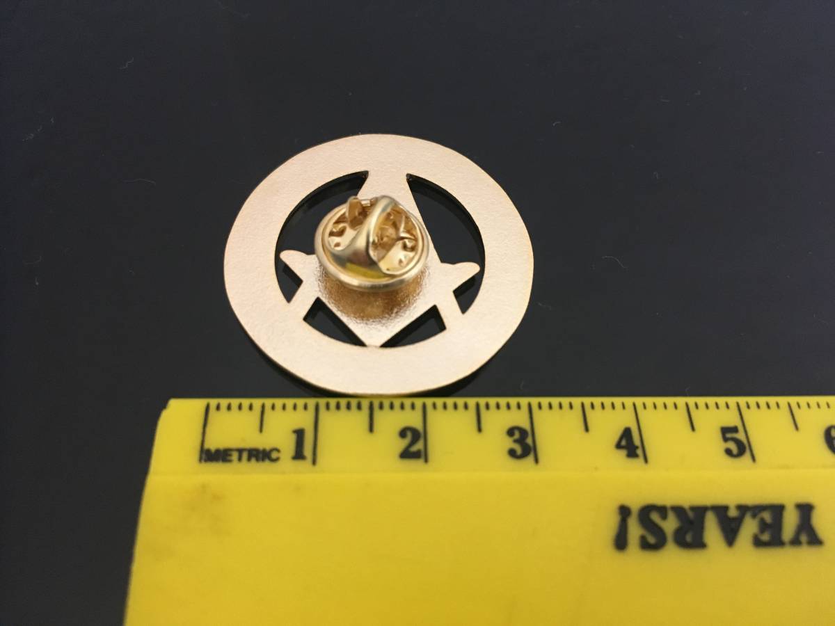 秘密結社の激レアピンバッチ