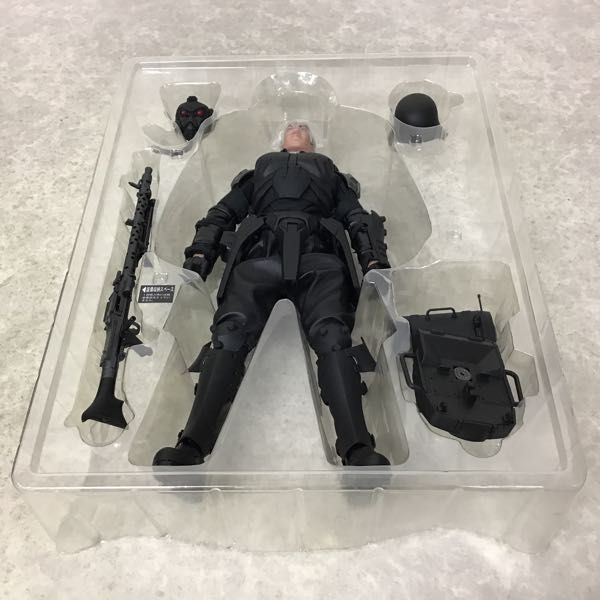 フィギュア プロテクトギア・小白丸忠一 首都警特機隊突入隊員(92式