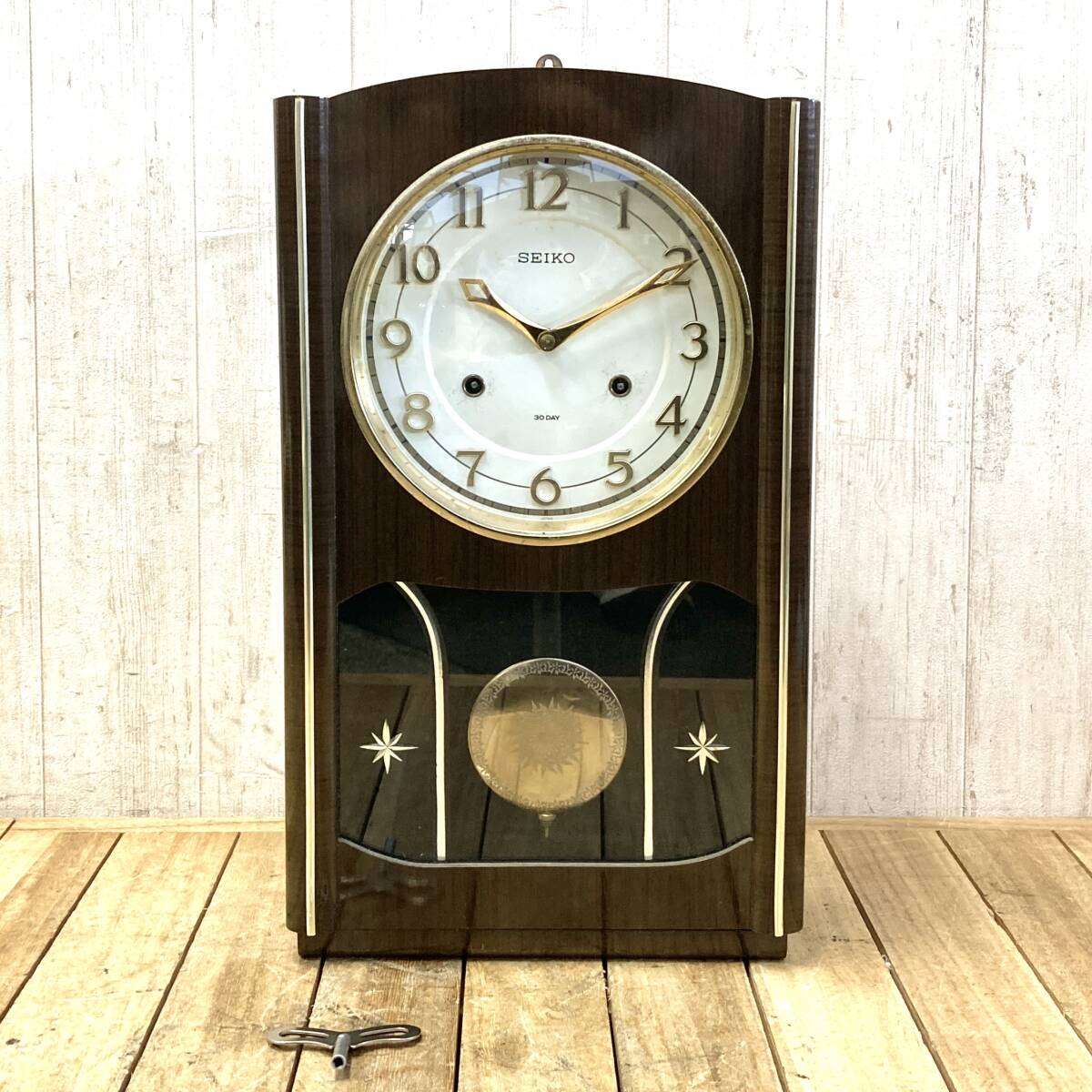 クォーツ 置き時計 木製 レトロ アンティーク調 Lauris クォーツ