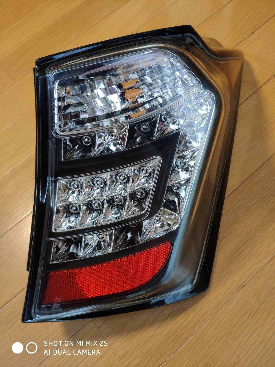 ホンダ フリード GB3 GB4 LEDテールランプ 左右セット 社外品 ジュエル