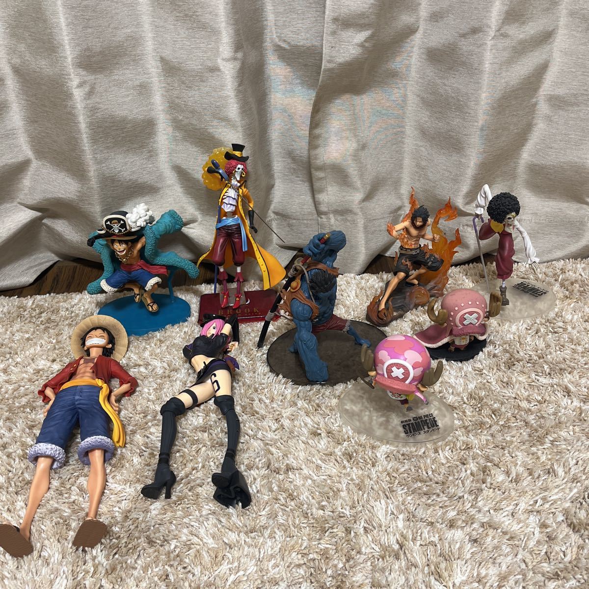 ワンピースフィギュアまとめ売りニカ悪魔の実ルームライト出航ウタサンジ