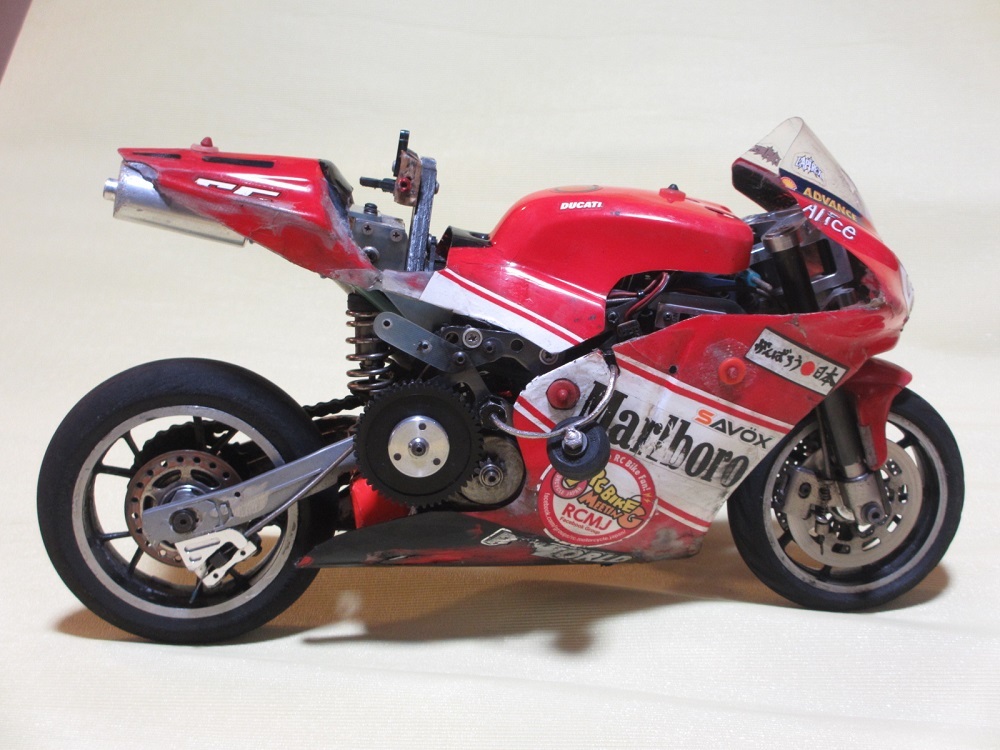 1/5 ドゥカティ999R サンダータイガーラジコンDucati