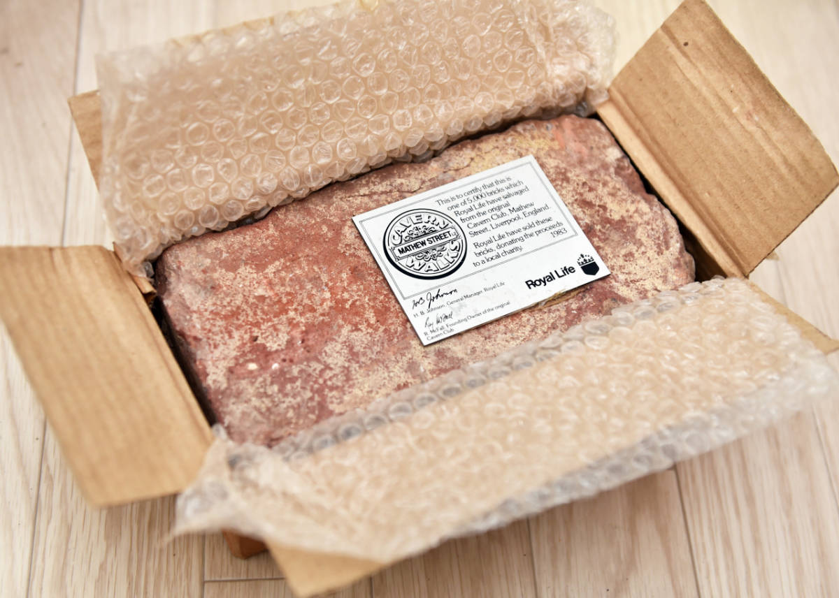 希少・証明書付】TheBeatles キャバーンクラブのレンガ ビートルズ