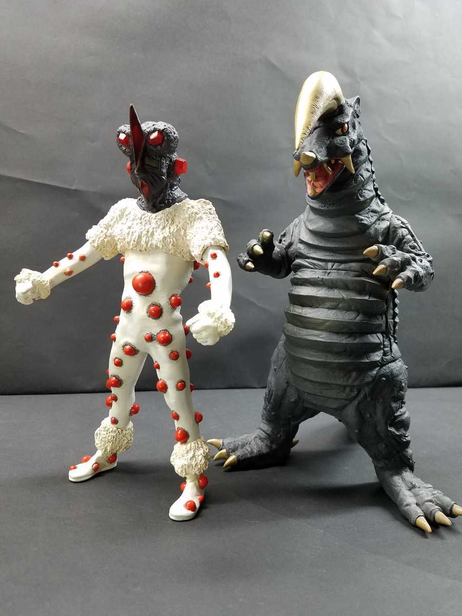 エクスプラス 大怪獣シリーズ ナックル星人&ブラックキング 激闘カラー