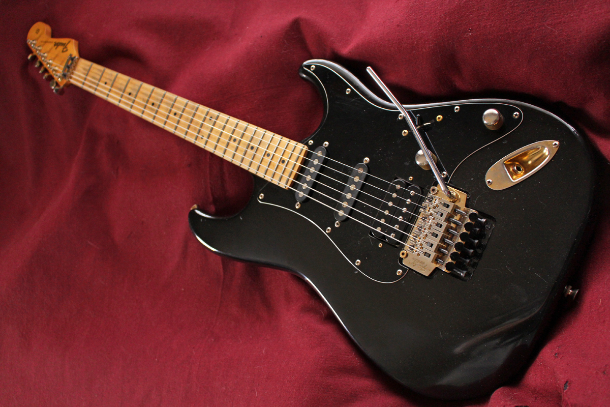 Fender Japan STR-80R ストラトキャスター Fender Japan STR80 珍しい