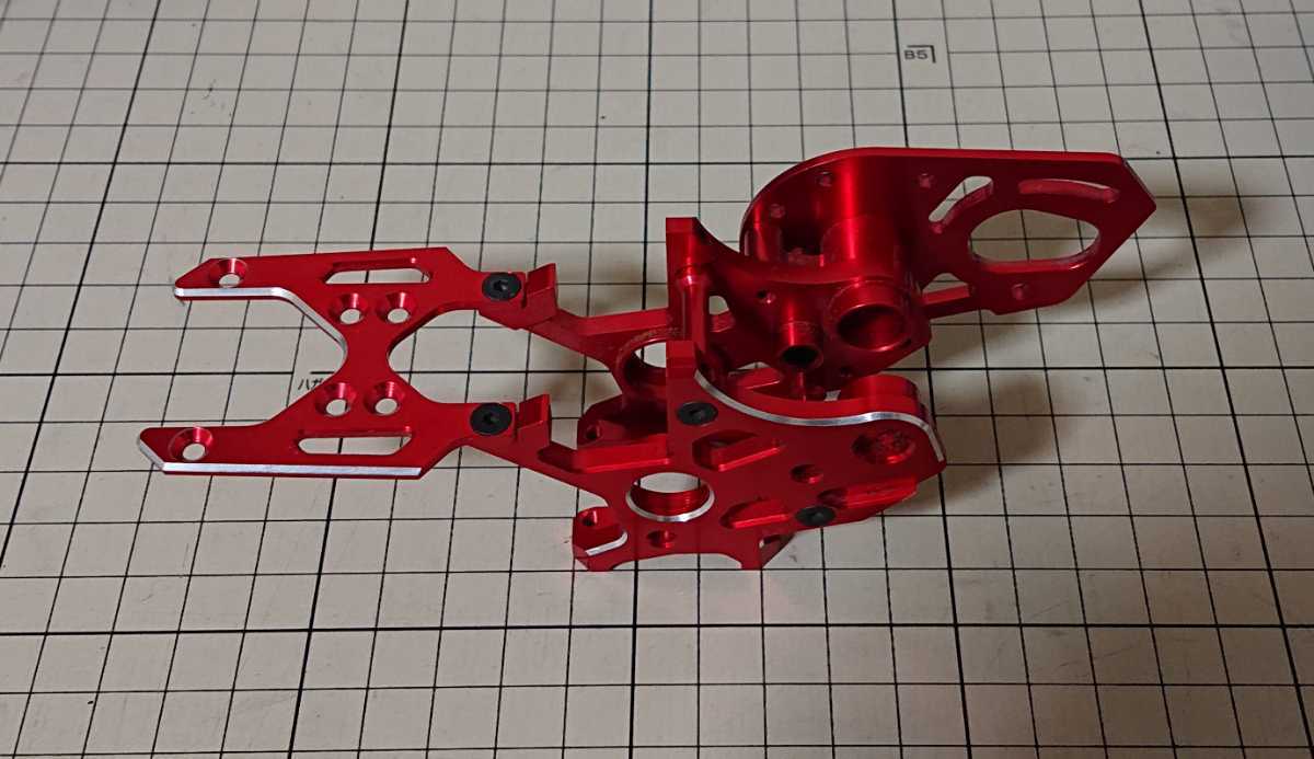 アディクション YD2用 ハイトラクション リアモーター バルクヘッド レッド