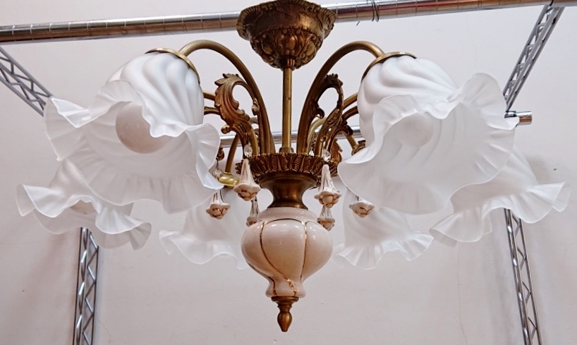 ヤマギワ シャンデリア 5灯 真鍮 ガラス