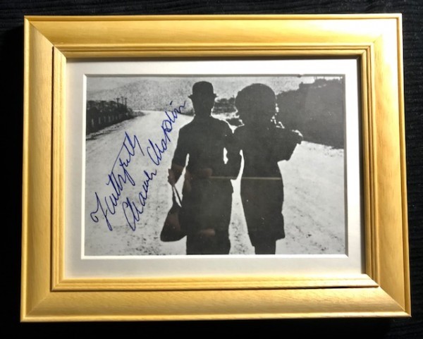 チャールズ チャップリン 直筆 イラスト ＆ サイン Charlie Chaplin