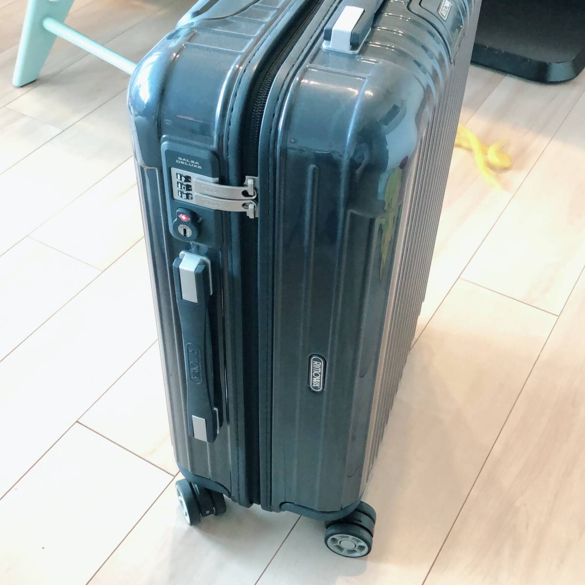 リモワ サルサデラックス 47L ヨッティングブルー rimowa スーツケース