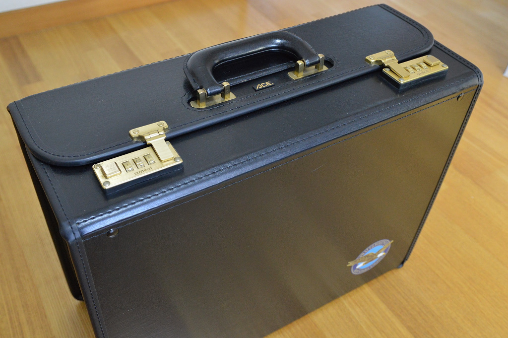 現状品】 JAL 日本航空 パイロットケース フライトバッグ 鍵無し