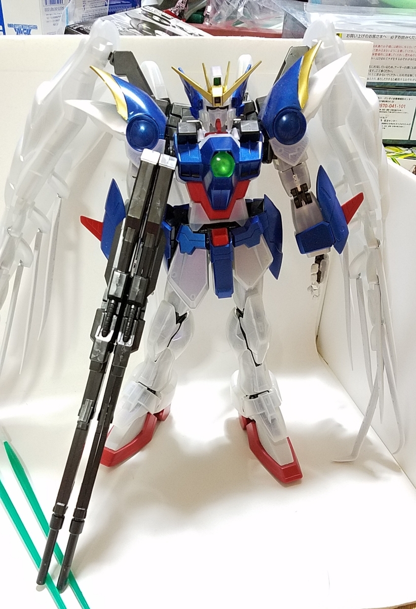 PG 1⁄60 ウイングガンダムゼロ（EW版）パールミラーコーティング