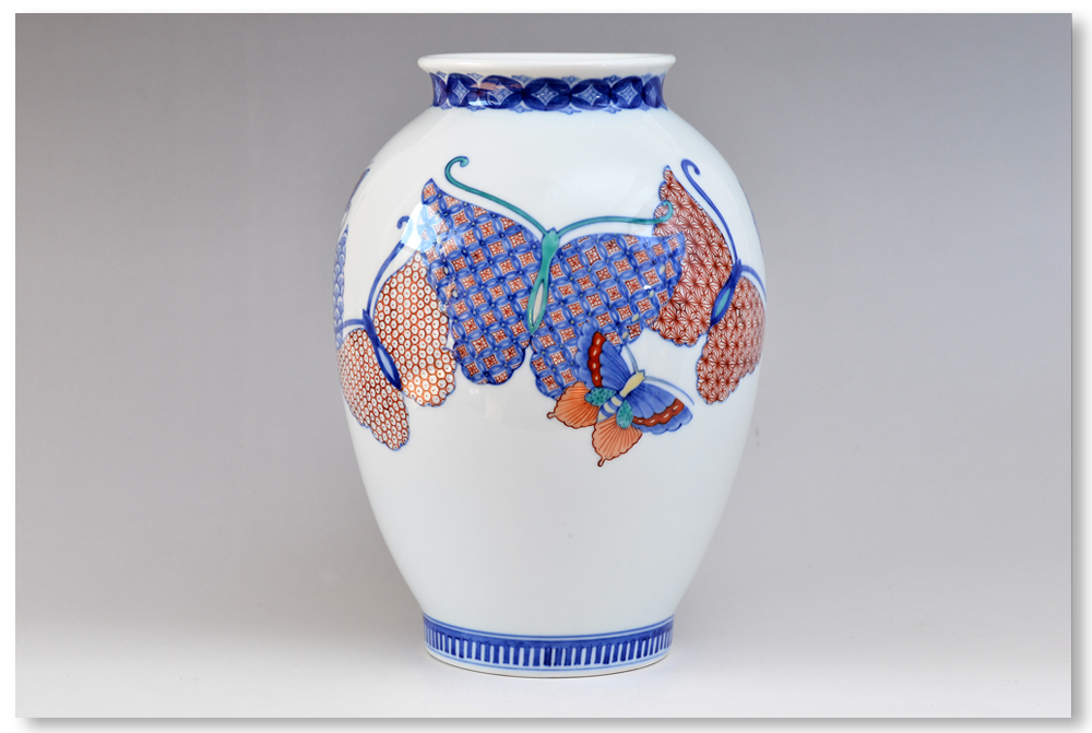 鍋島焼 市川光春 花瓶 市川光春】色鍋島の伝統 鍋島藩窯 御庭焼 市川