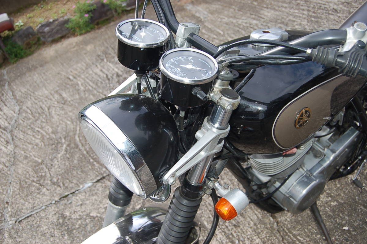 SR400 500 ヤマハ 砲弾型 ヘッドライト ルーカス カフェ セパハン