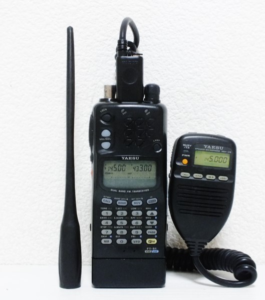 ヤエス FT1D ハンディ無線機 144/430MHz バッテリ（大小2個付