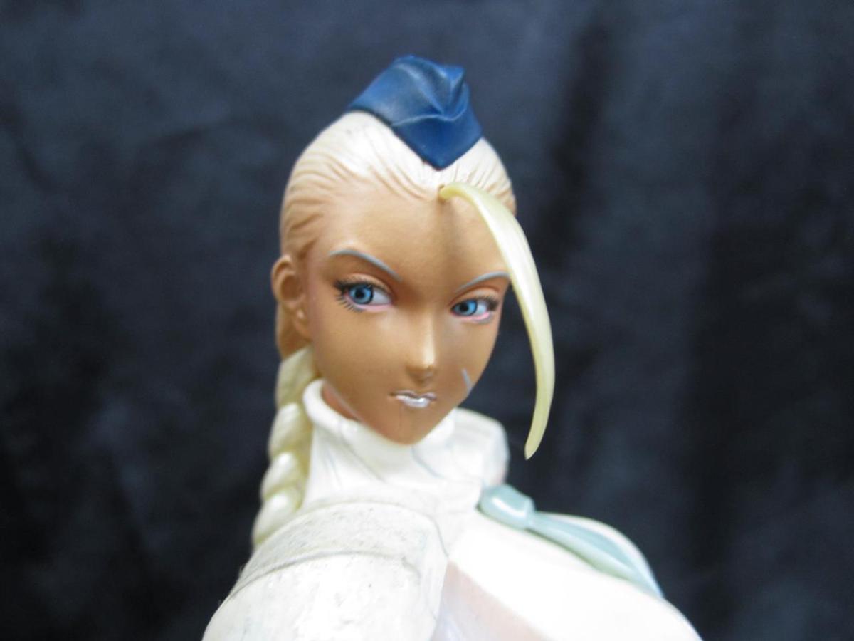 キャミィ ストリートファイターZERO3 オーセンティックホワイト