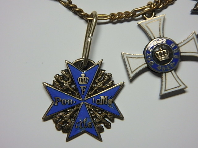 W帝政ドイツ軍/プロイセン王国＊プールルメリット勲章ミニチュア釦穴