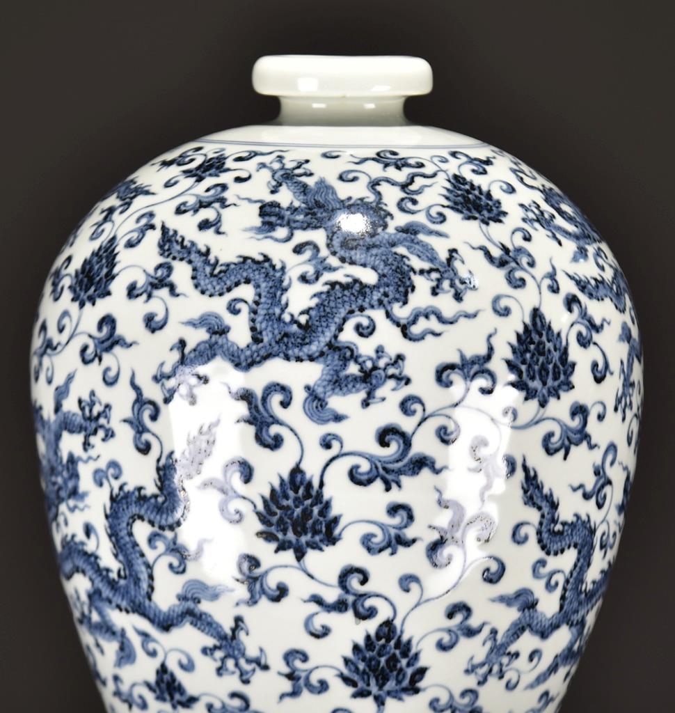 46CM Xuande Signed Old Chinese Blue & White Porcelain Vase w