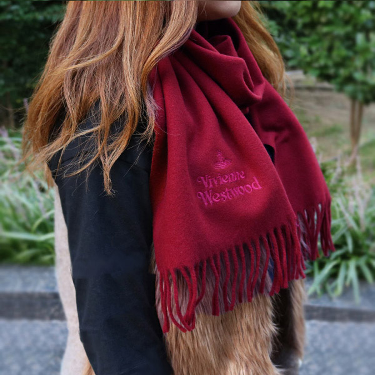 ヴィヴィアンウエストウッド Vivienne Westwood マフラー 81030007