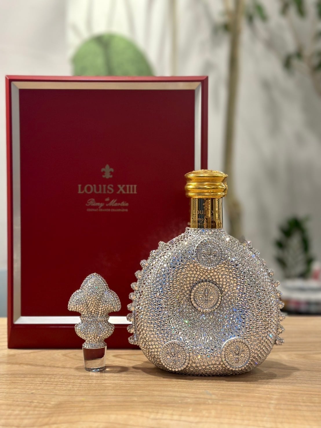 ルイ13世レミーマルタン バカラ空瓶 【公式通販】