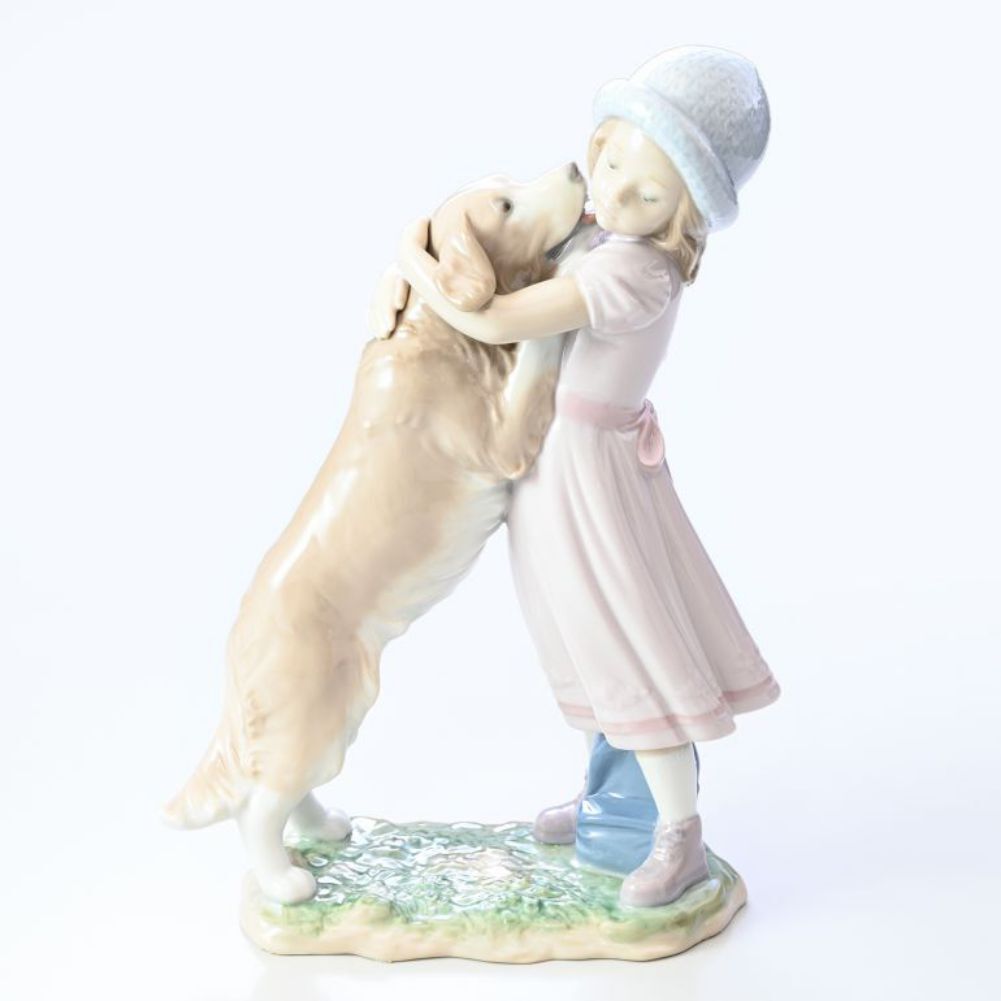 LLADRO 少女と犬のフィギュア