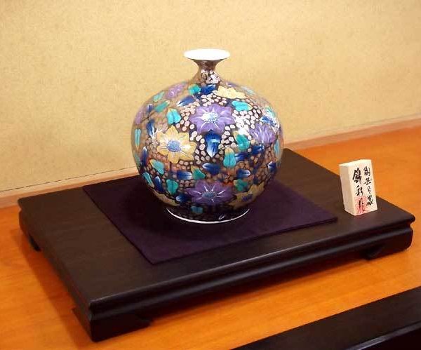有田焼 陶芸家 藤井錦彩作】有田焼美術品 染錦プラチナ彩鉄線花絵飾り