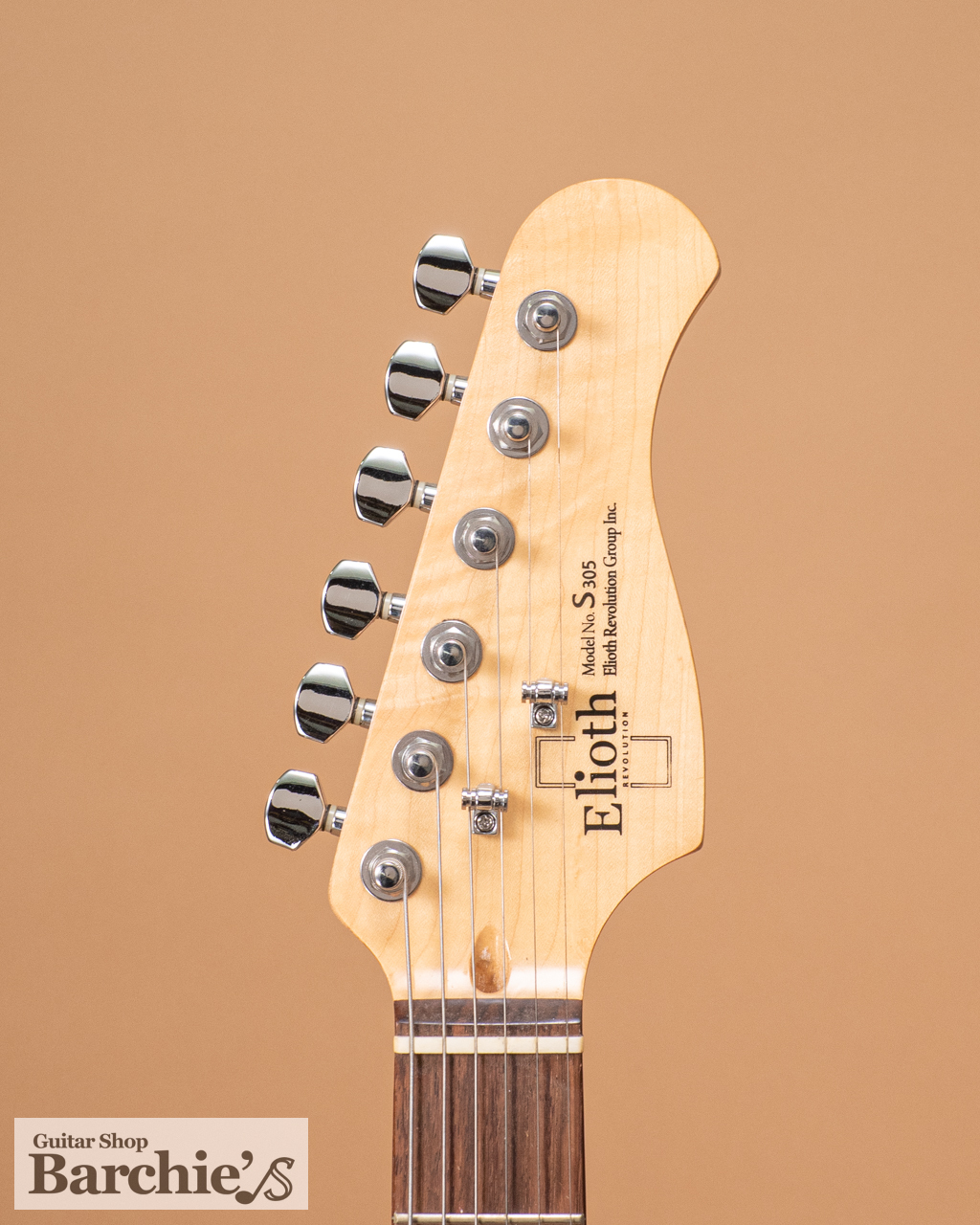 送料込み】Elioth S305 エレキギター 付属品付き 送料込み】Elioth