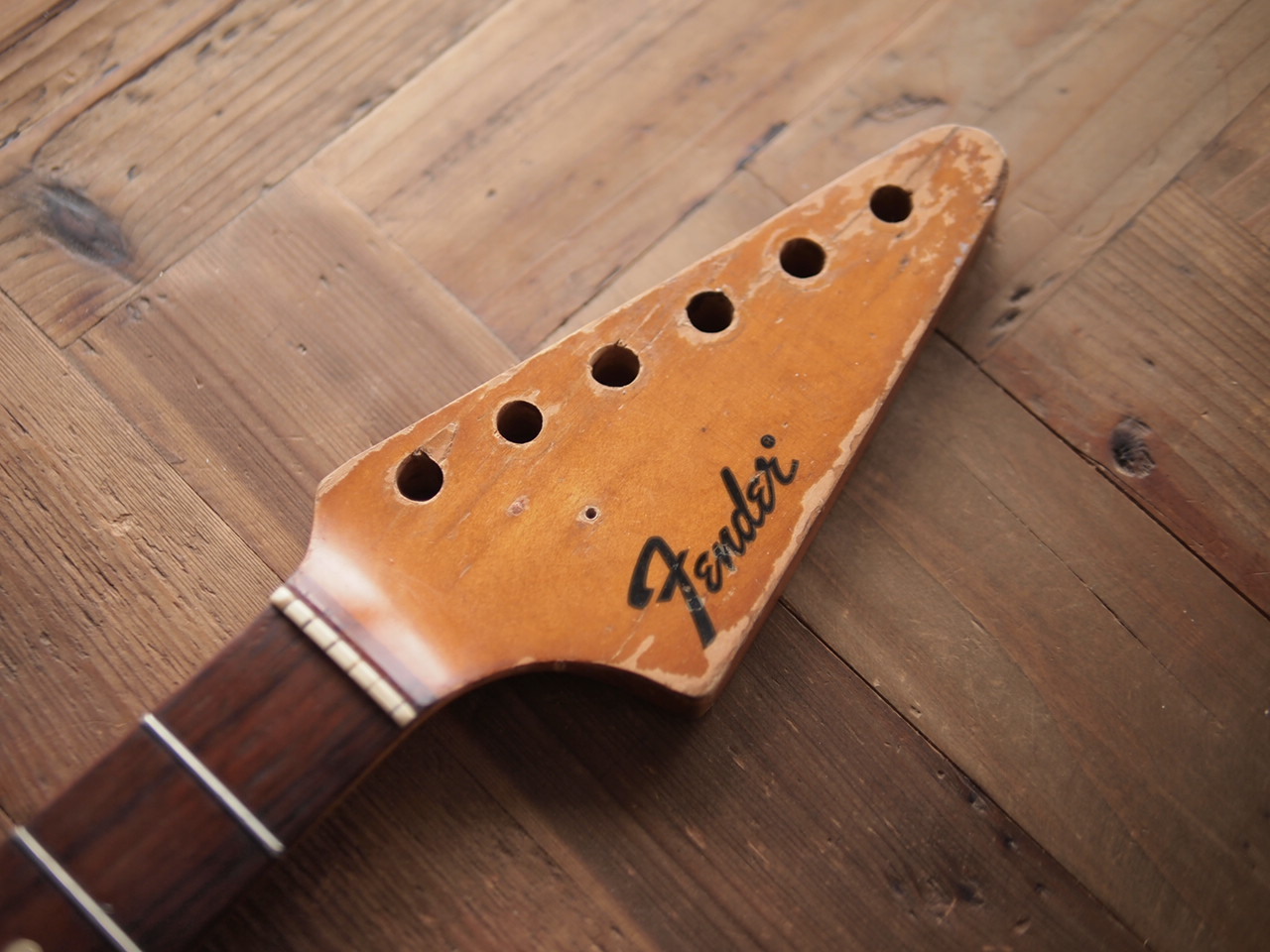 Fender Swinger（フェンダー スウィンガー） Fenderタイプ Artex