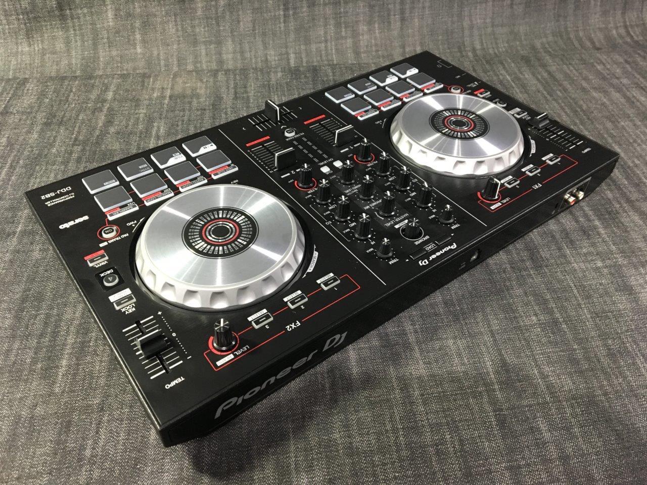 Pioneer DDJ-SB2 中古品 (Serato DJ 対応 4ch DJコントローラー)