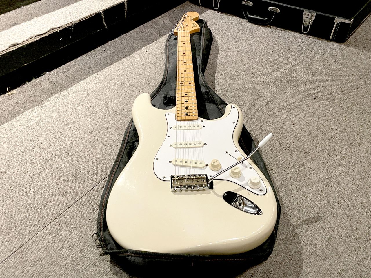 ジャンク】Tokai Silver Star ネイビーブルー ヴィンテージ 【公式通販】