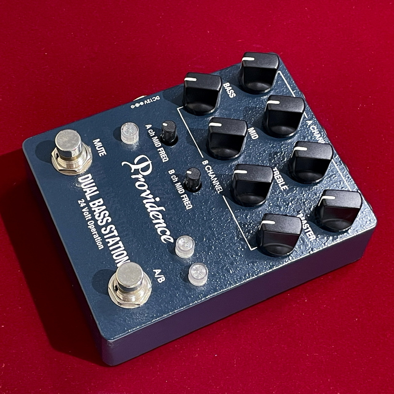 Providence DUAL BASS STATION 24V プリアンプ