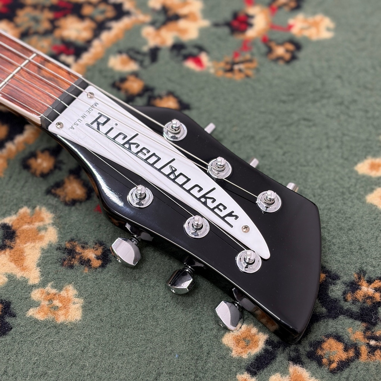 D*G様 Rickenbacker 620 コピーモデル D*G様 Rickenbacker 620 コピー