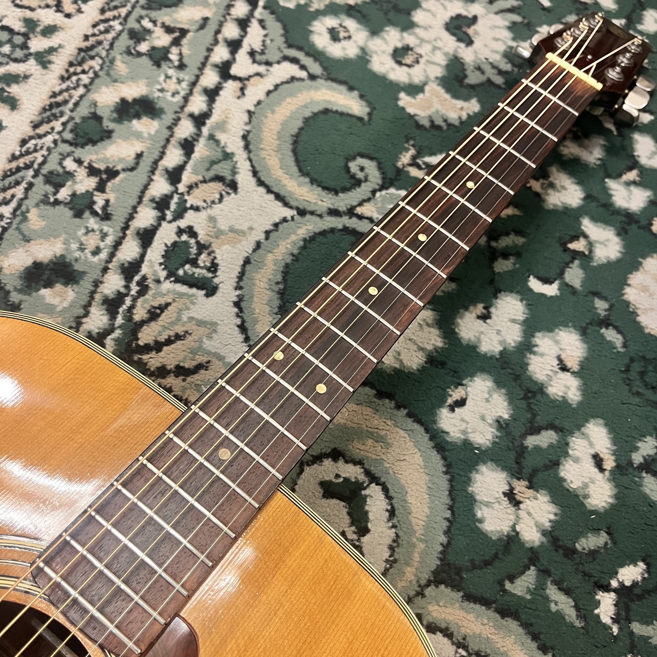 最上級の激鳴り‼︎日本製 YAMAHA fg240アコギ グリーンラベル