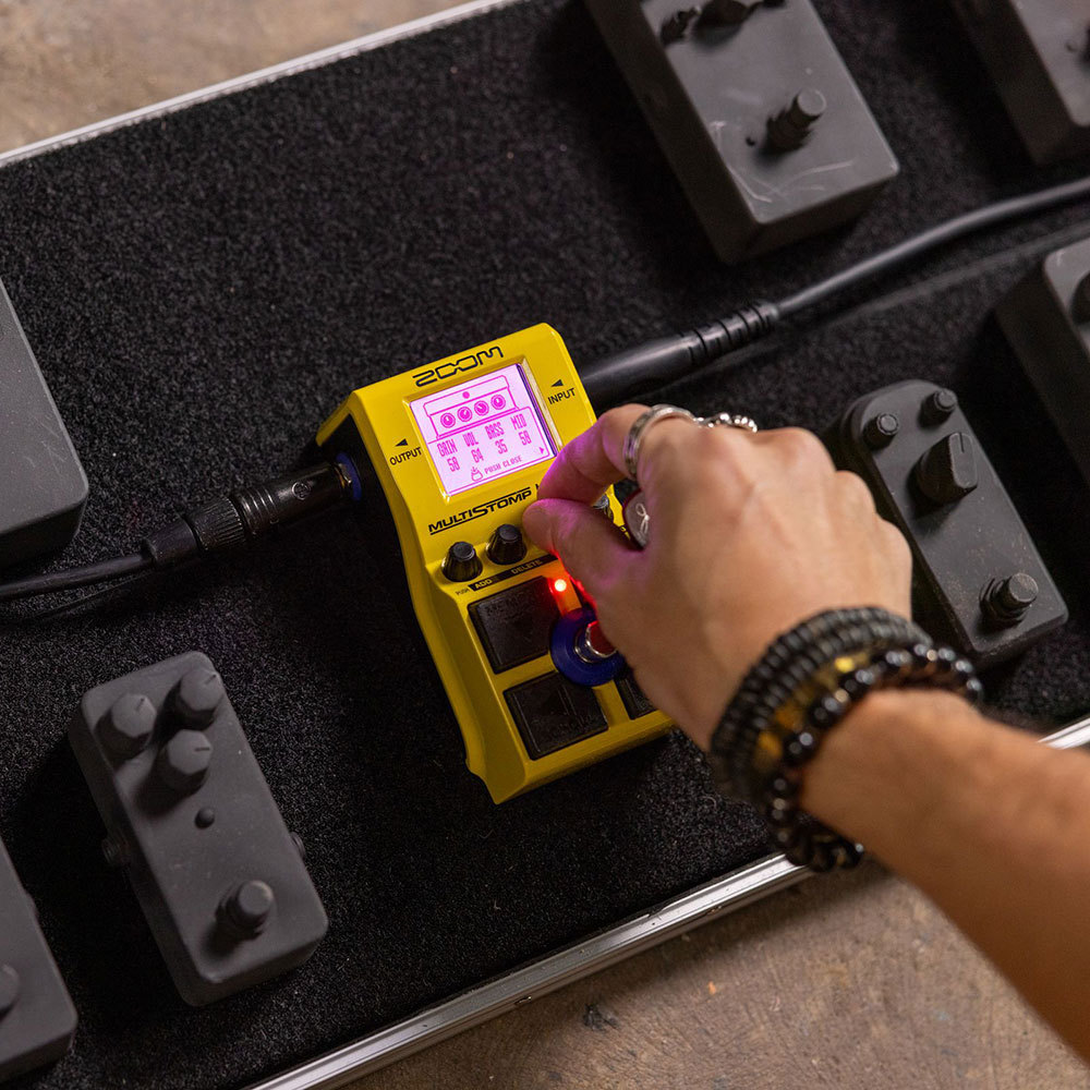 ZOOM MultiStomp MS-200D+ ギター マルチエフェクター 歪み専用マルチ