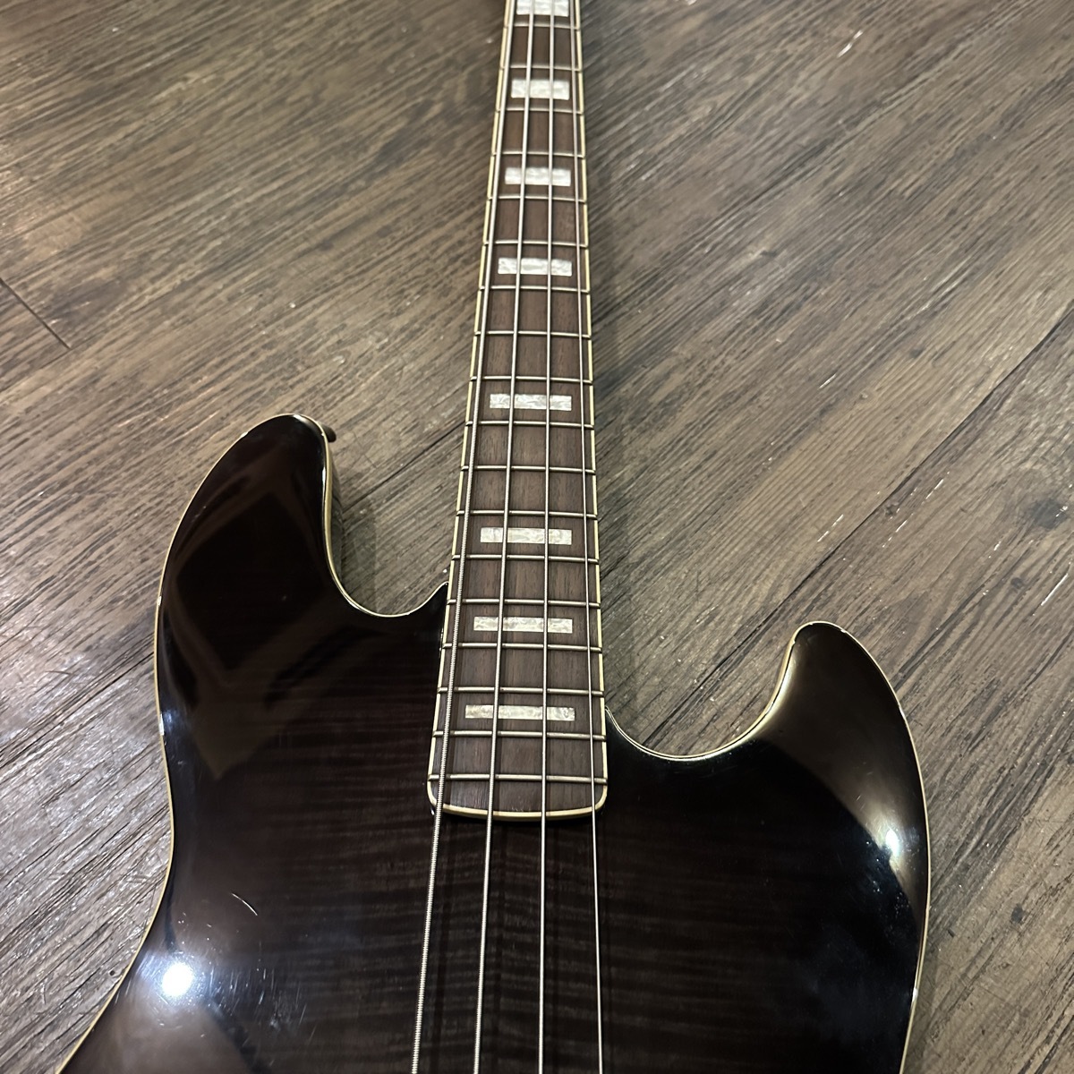 CLIVE SANCTUS M400 Electric bass（中古/送料無料）【楽器検索