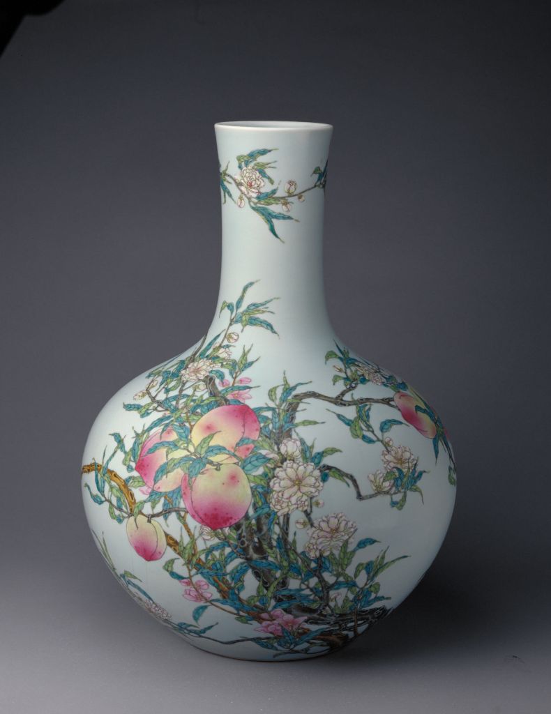 中国 景徳鎮 粉彩 三国志人物図 天球瓶 中国 景徳鎮 粉彩 三国志人物図