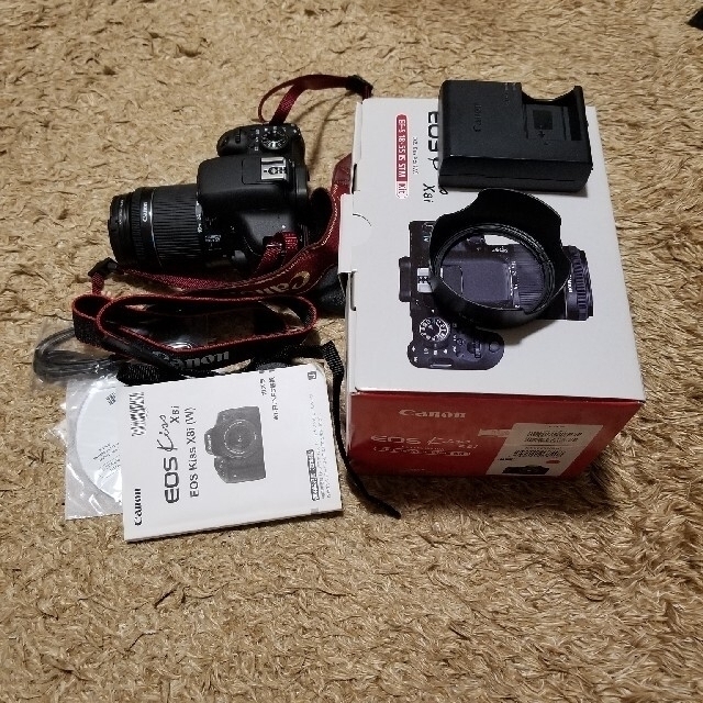 Canon EOS Kiss X8i 本体と付属品 Canon kiss x8i 本体＋付属品 Canon