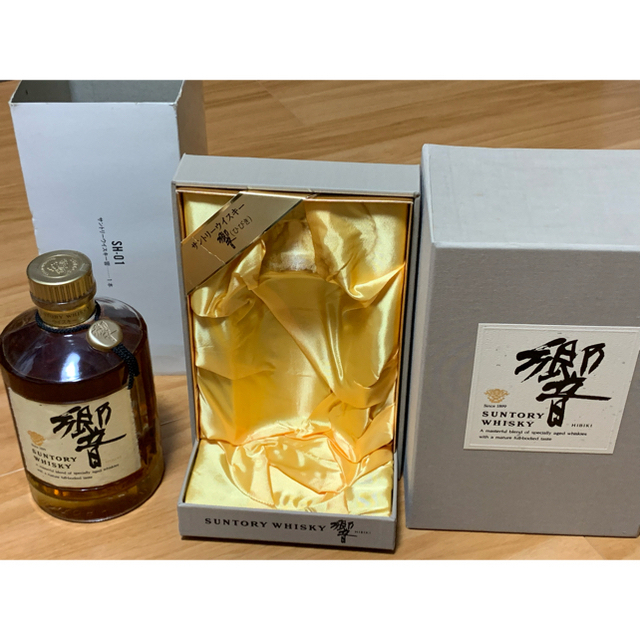 サントリー響 裏ゴールドラベル 未開栓 箱あり。 ストア 液面低下