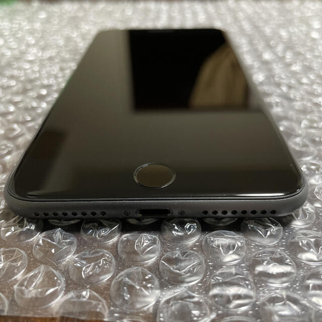 iPhone 8 Plus Space Gray 64 GB 購入 SIMロック解除済