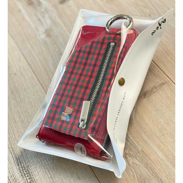 familiar - 新品 familiar×ajew ファミリア×エジュー スマホケース