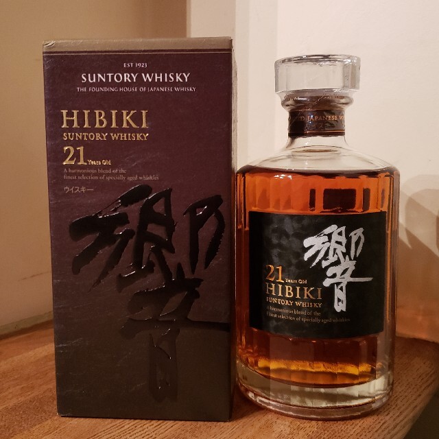 響21年 ウイスキー サントリー 響21年 700ml 未開封 SUNTORY 響21年