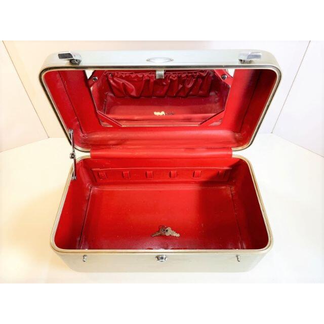 素敵な内装【鍵つき】レア大型赤ハリバートンゼロハリバートン