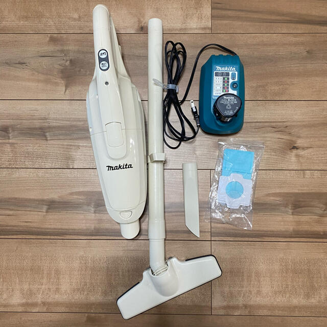 マキタ 充電式スティッククリーナー CL102D 充電器付き Makita CL102D
