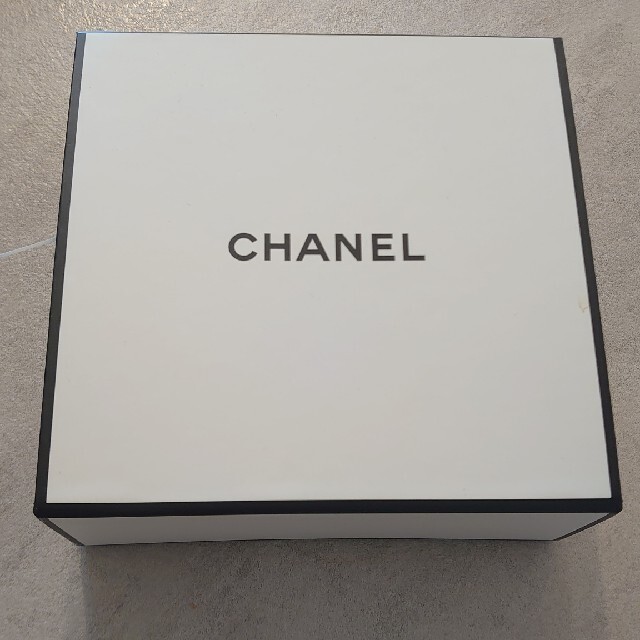 CHANEL - chanelギフトボックスの通販 by riri's shop｜シャネルならラクマ