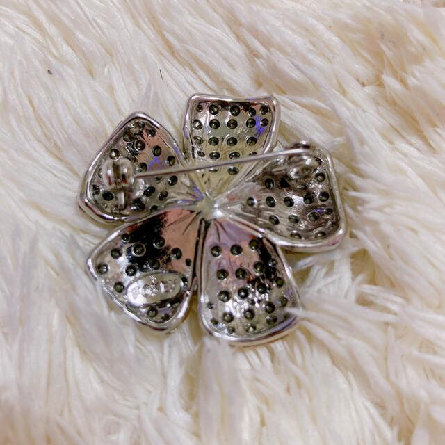 FOXEY お花ブローチ ゴールド&シルバー