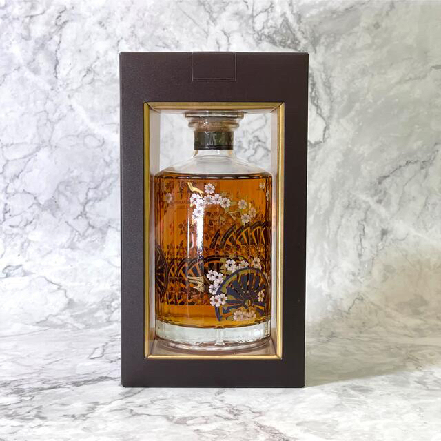 日本未発売限定ボトル】響 桜御所車 新品】サントリー 響 マスターズ