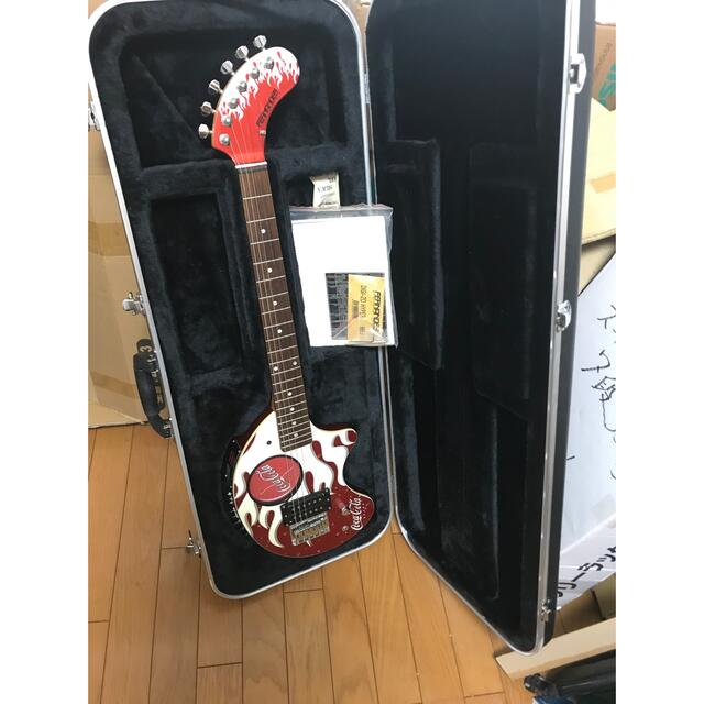 FERNANDES コカ•コーラコラボ ZO-3 FERNANDES コカ•コーラコラボ ZO-3