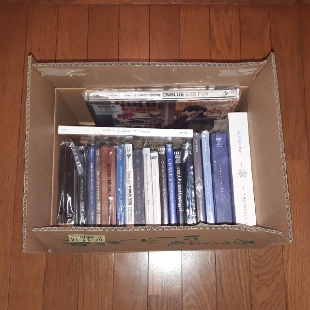 ほぼ新品未開封】ヨンファ & CNBLUE コレクション